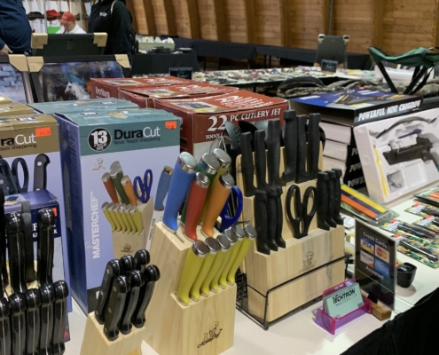 Quality kitchen knife sets in butcher blocks brought by Techtron at the Gun and Knife show in Eugene