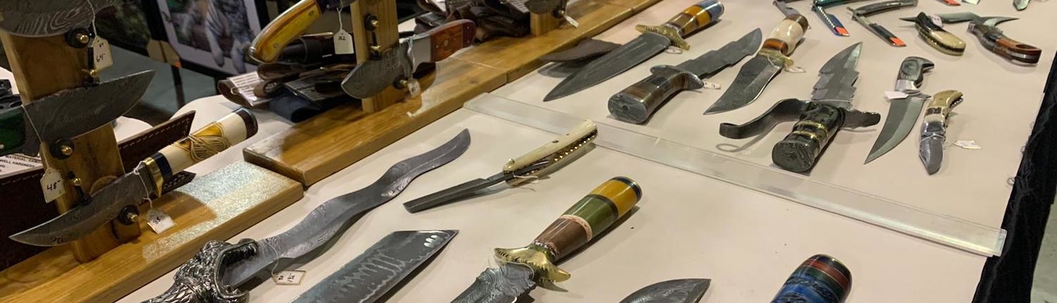 Specialty Knives with specialty blades at Techtron table